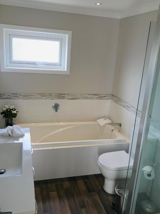 Villa The Great Escape, Luxury Waterfront, Hottub Whitianga Exterior foto